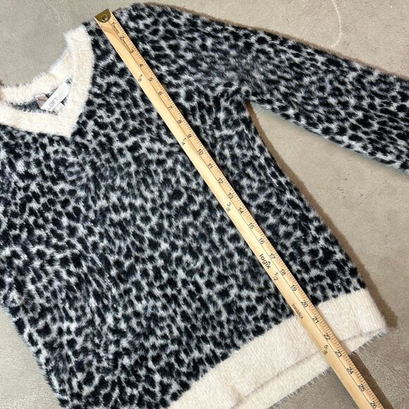 LOFT Women’s Cheetah Leopard Animal Print Soft Stretchy Sweater Womens Sz Small - Picture 4 of 7